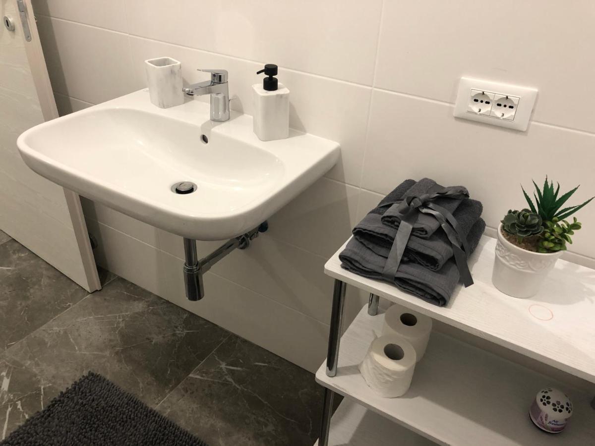 Welcome Milano Guest House Ngoại thất bức ảnh